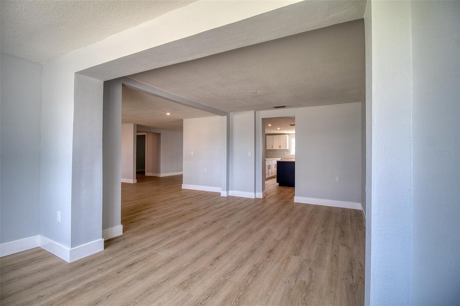 13812 MATTIX AVE — photo 20