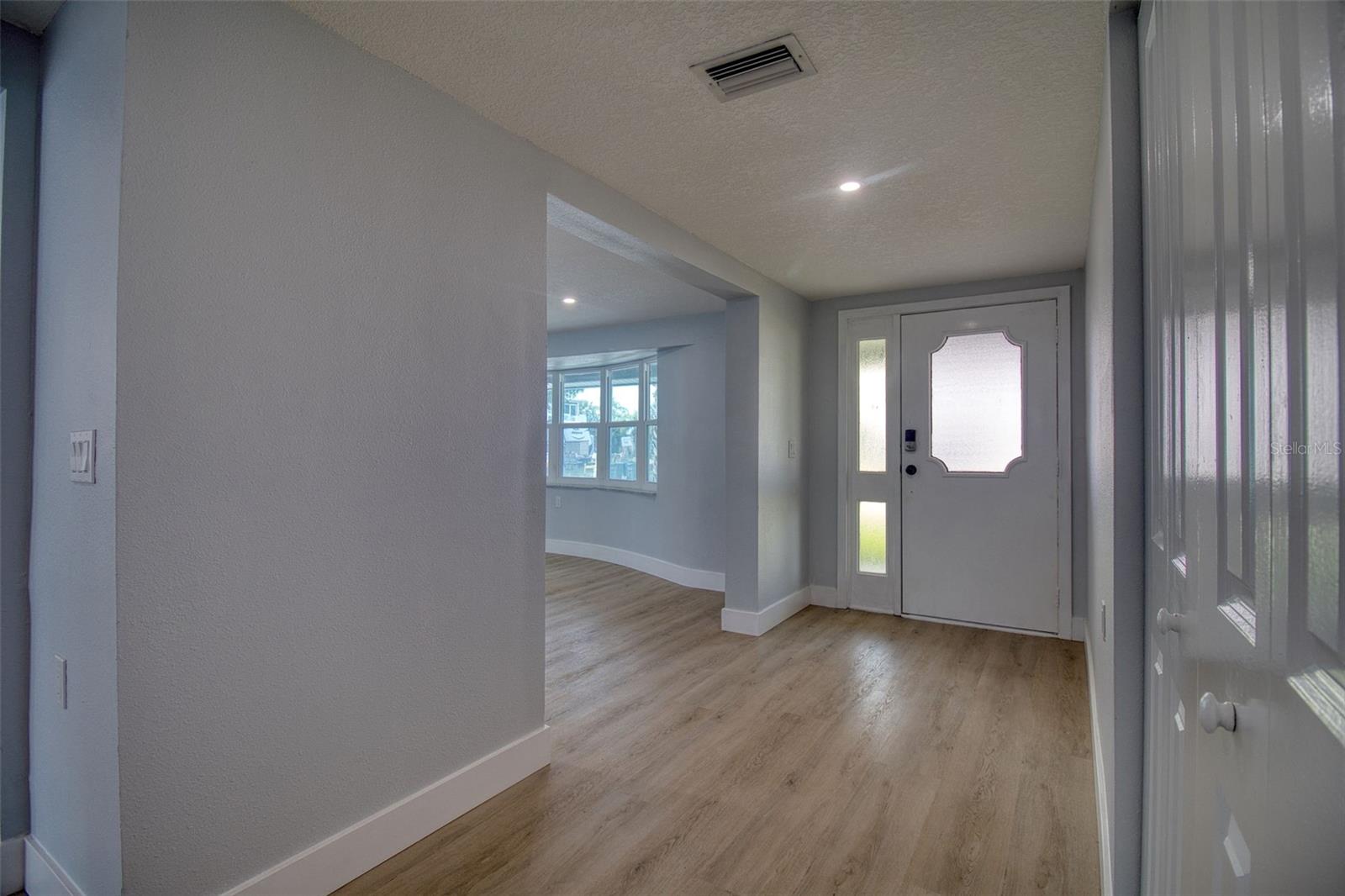 13812 MATTIX AVE — photo 6