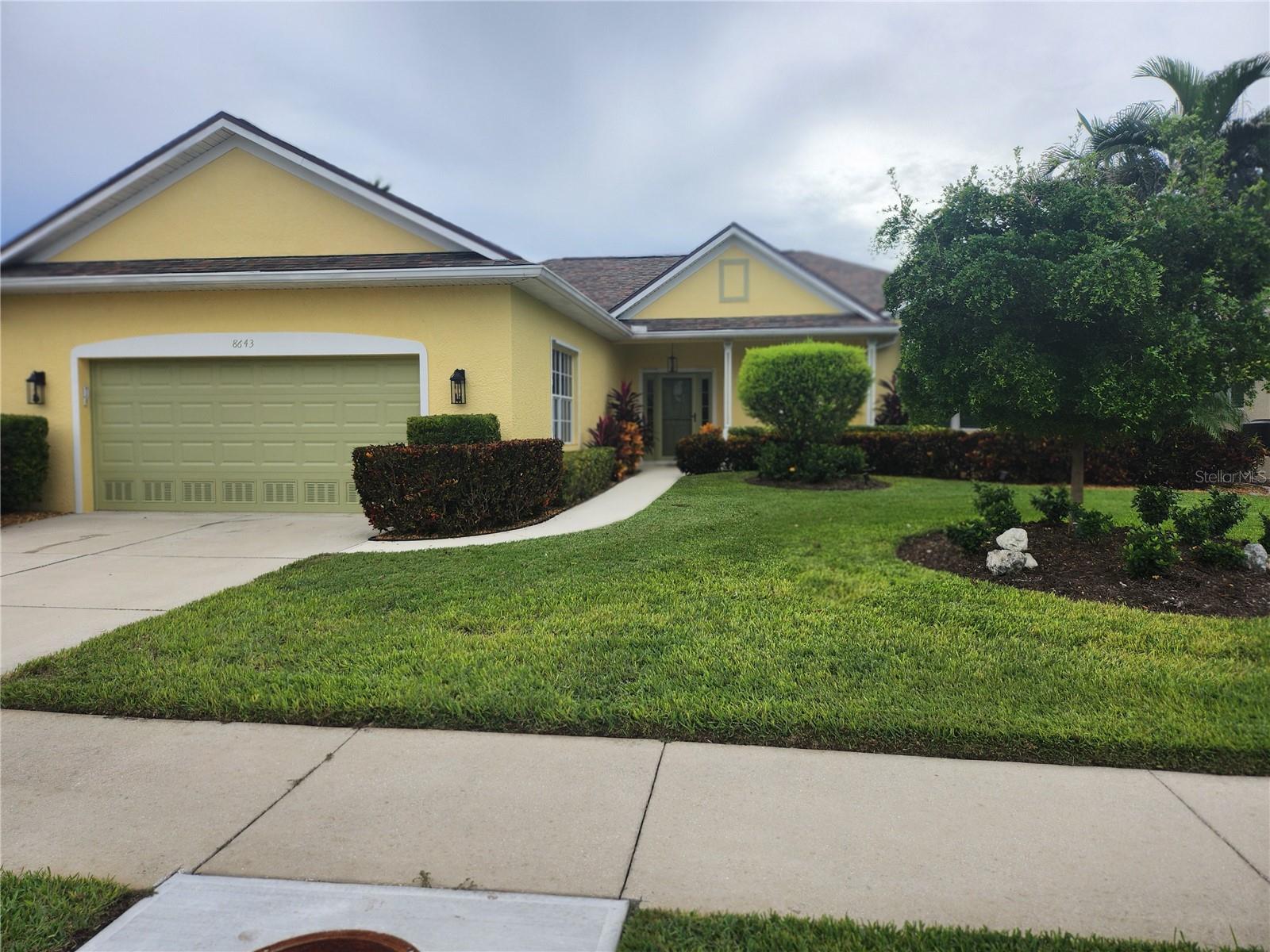 8643 46TH AVENUE CIR W — photo 3