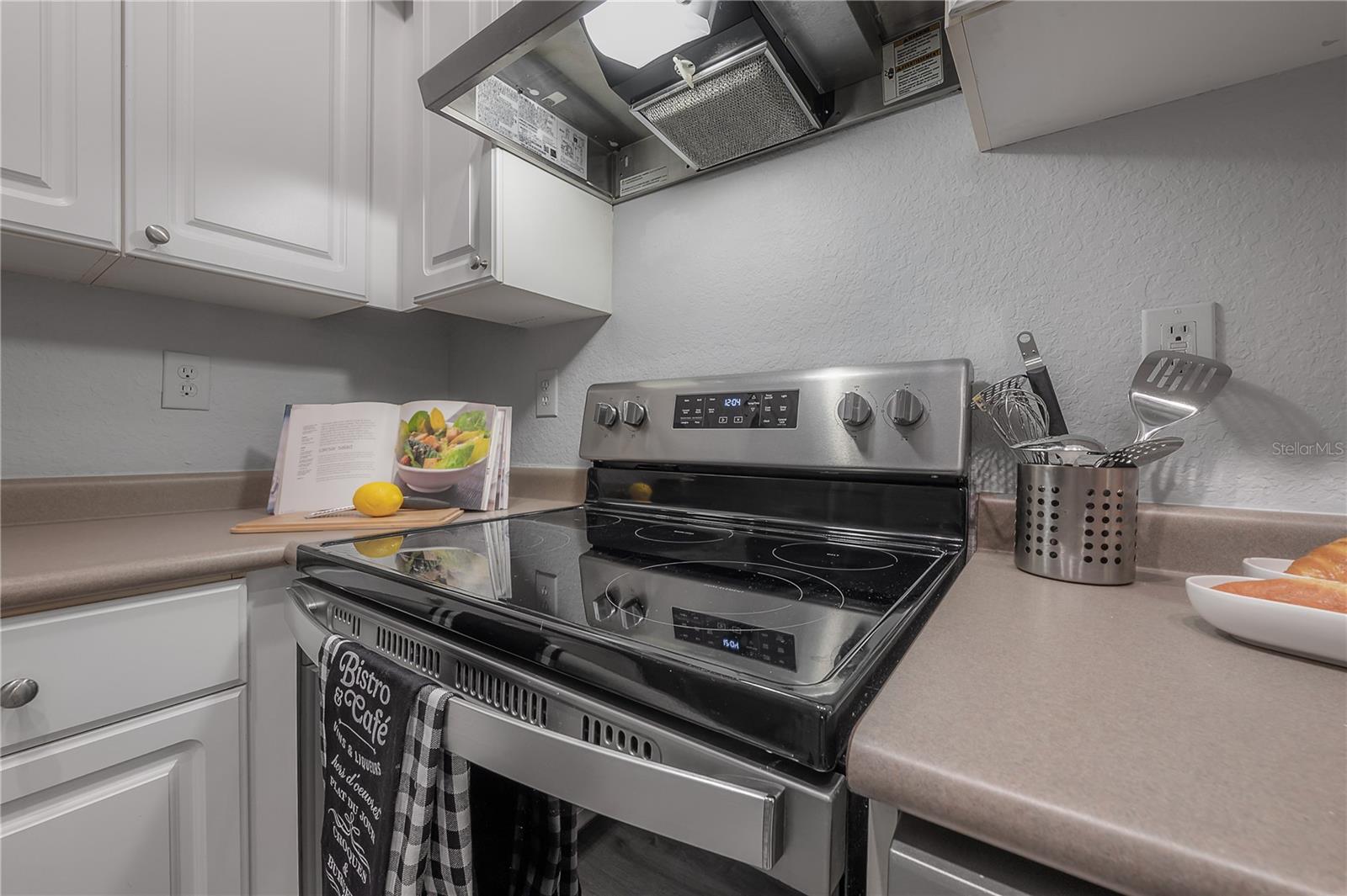 402 S ARMENIA AVE #114 — photo 11