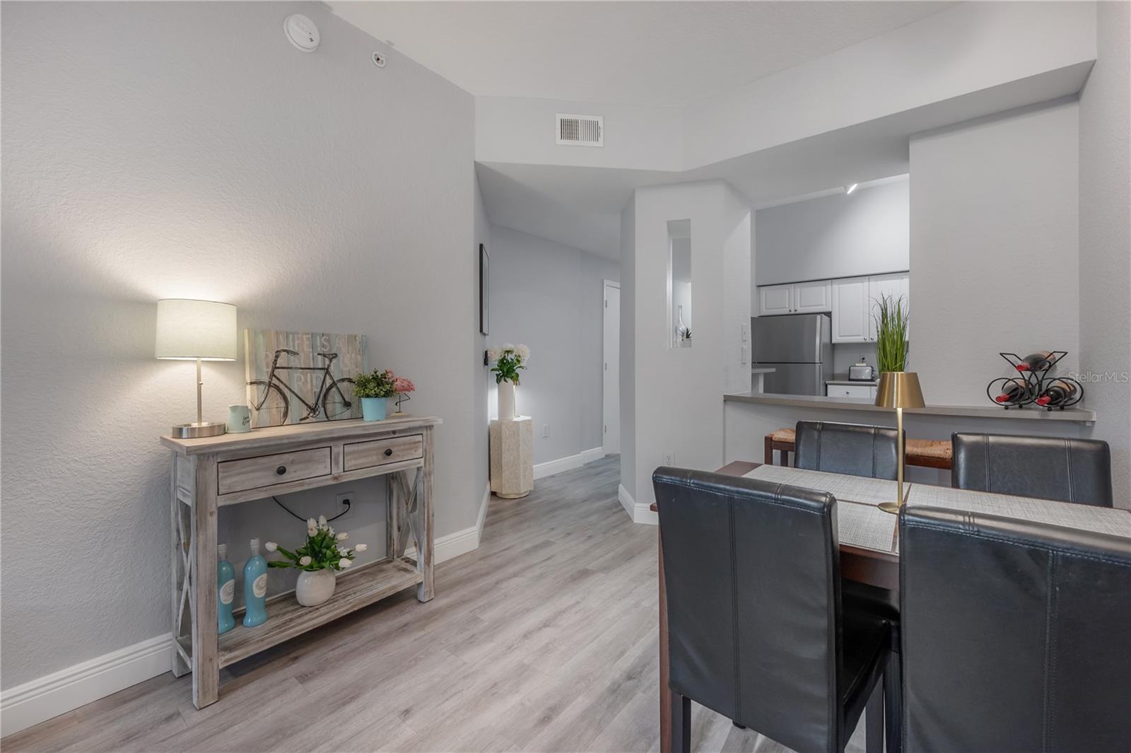 402 S ARMENIA AVE #114 — photo 18