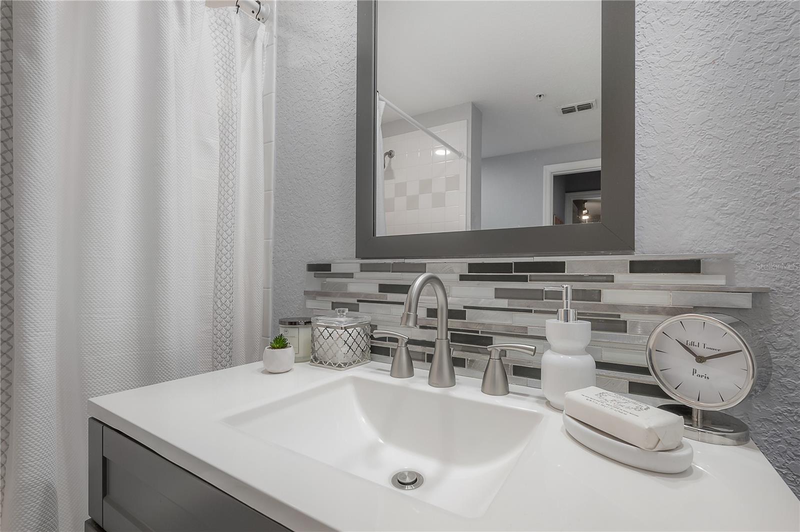 402 S ARMENIA AVE #114 — photo 26