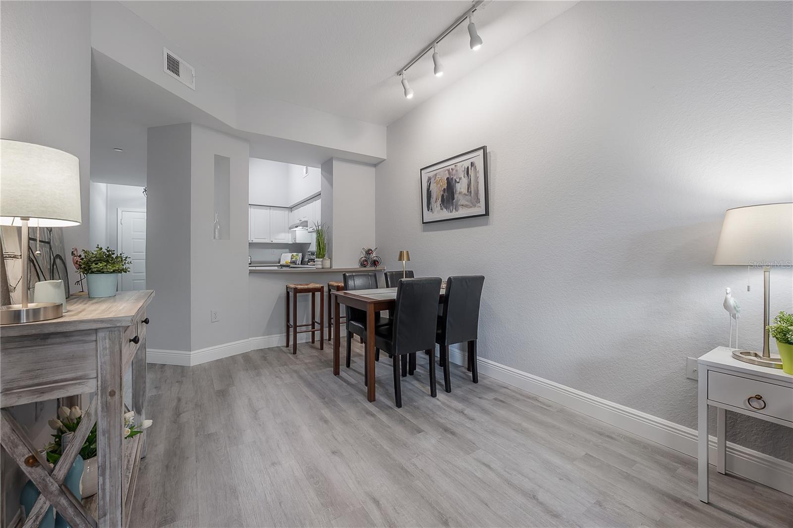 402 S ARMENIA AVE #114 — photo 19