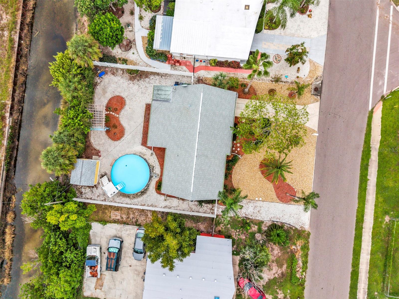 6235 COLUMBIA DR — photo 10