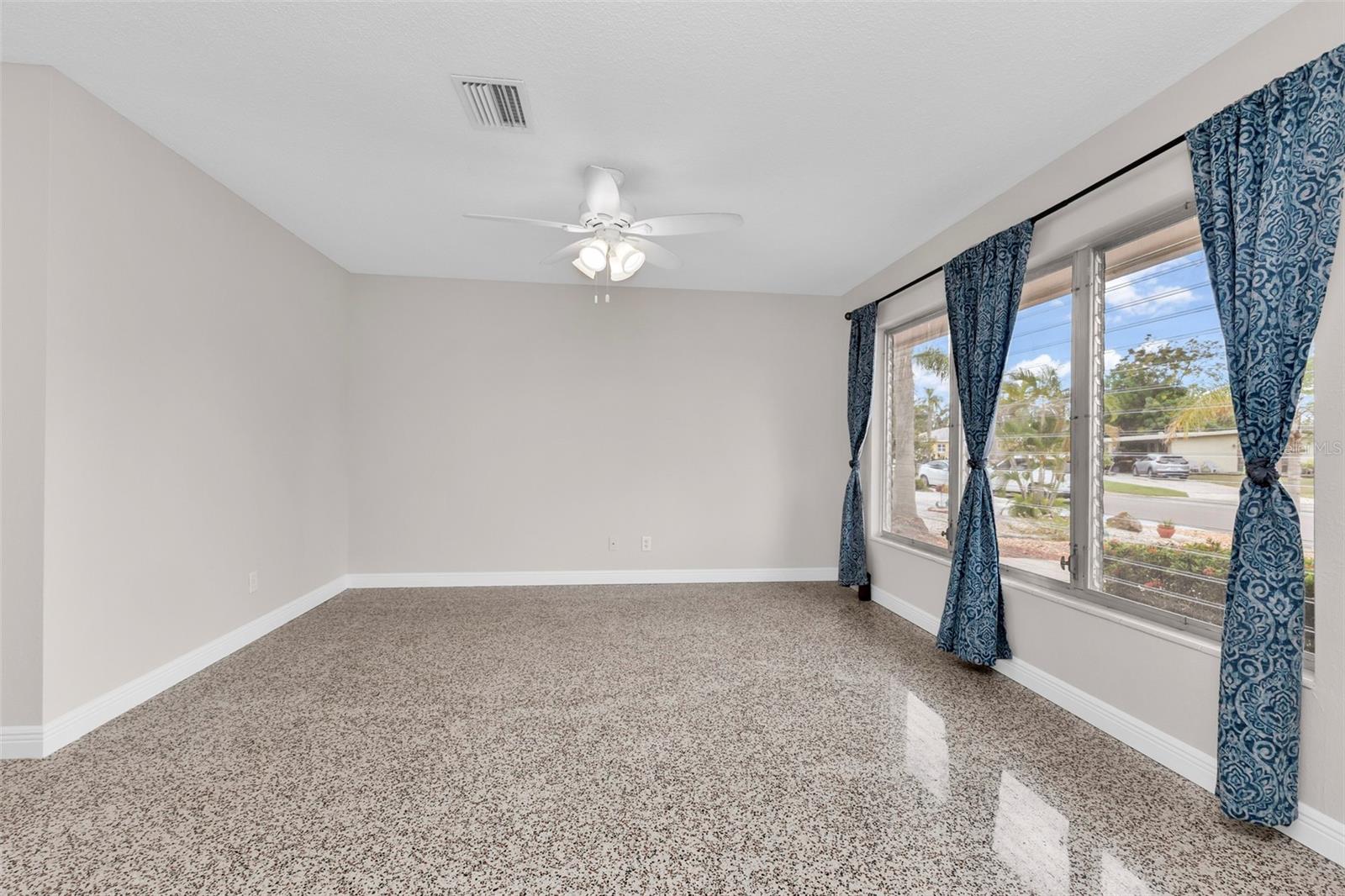 6235 COLUMBIA DR — photo 15