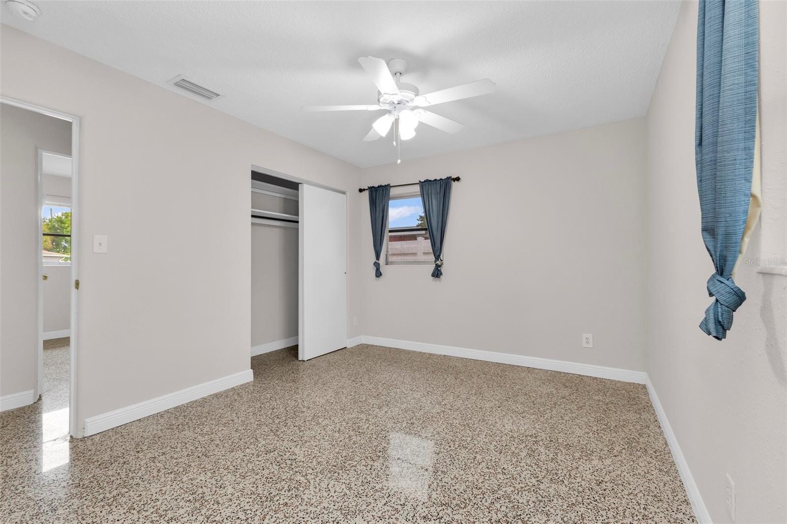 6235 COLUMBIA DR — photo 8