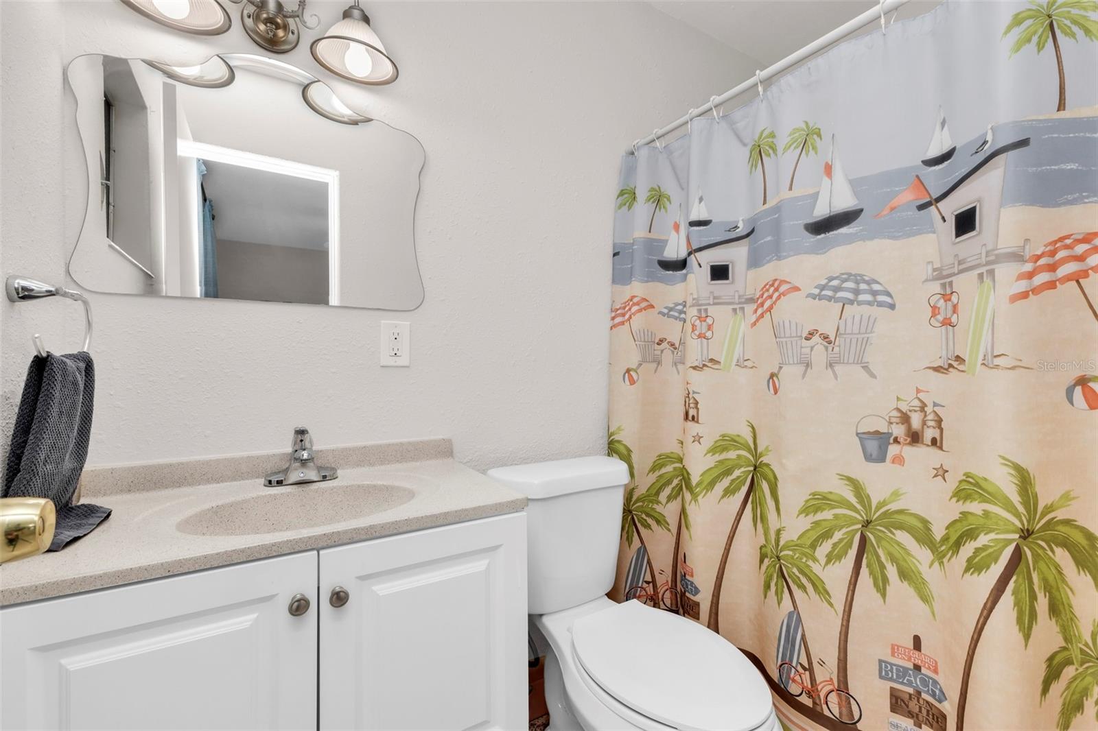 6235 COLUMBIA DR — photo 31