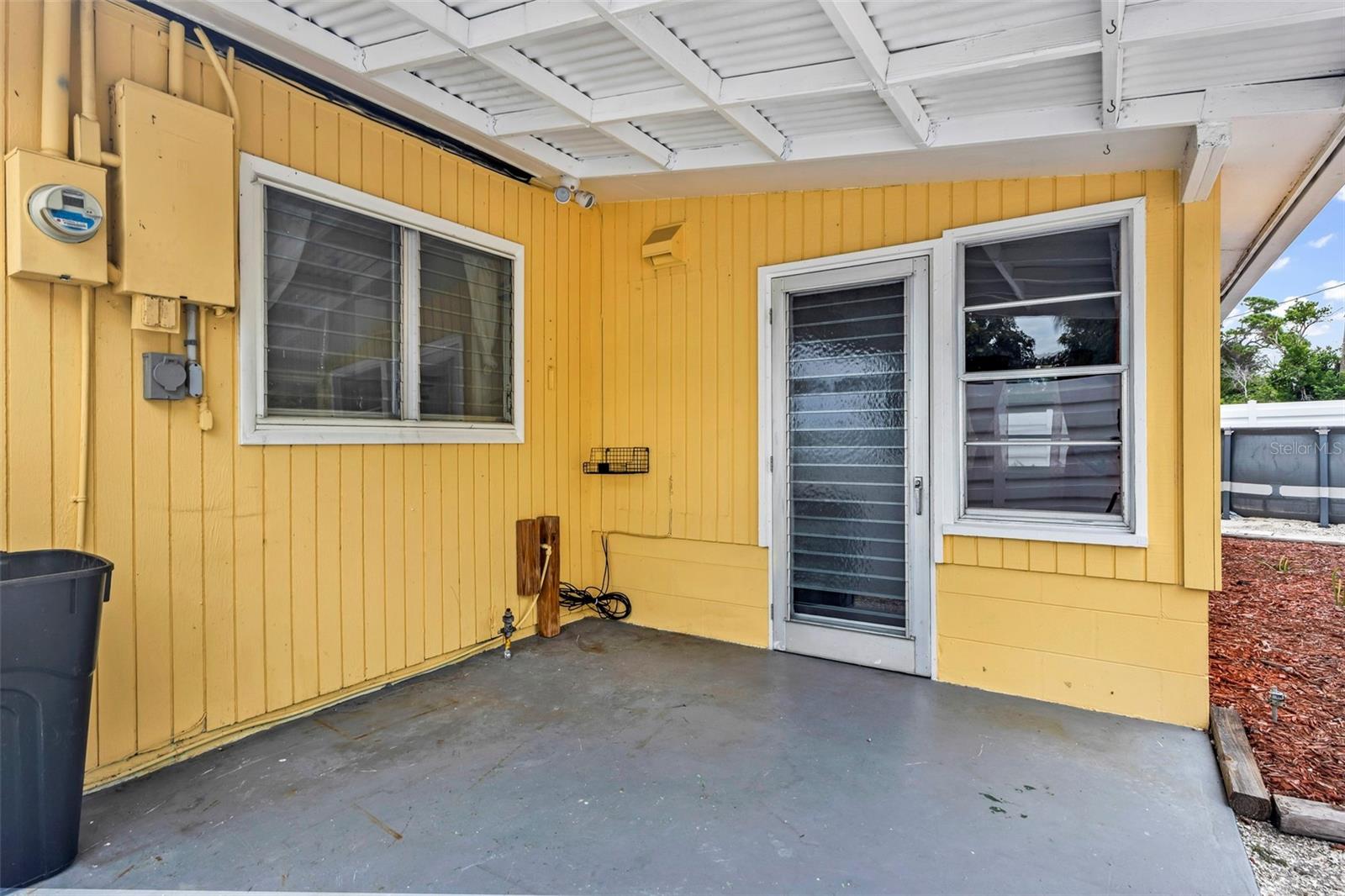 6235 COLUMBIA DR — photo 34