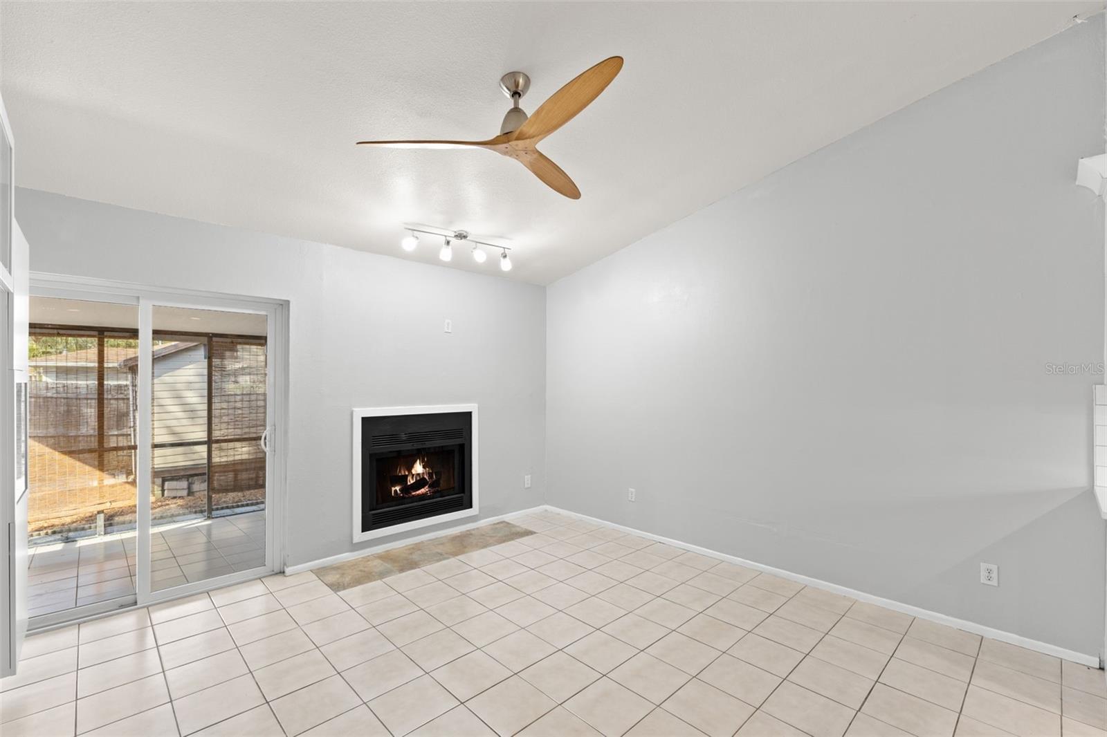 4471 W HUMPHREY ST — photo 6