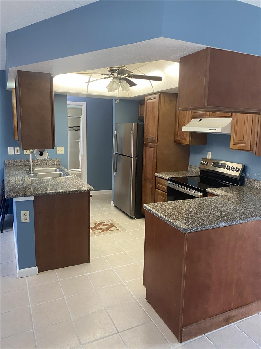 5050 LUCINE RD — photo 11