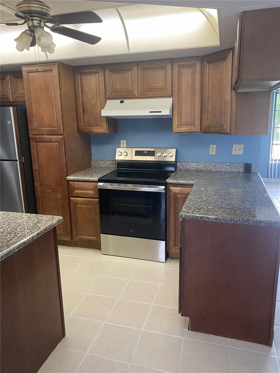 5050 LUCINE RD — photo 12