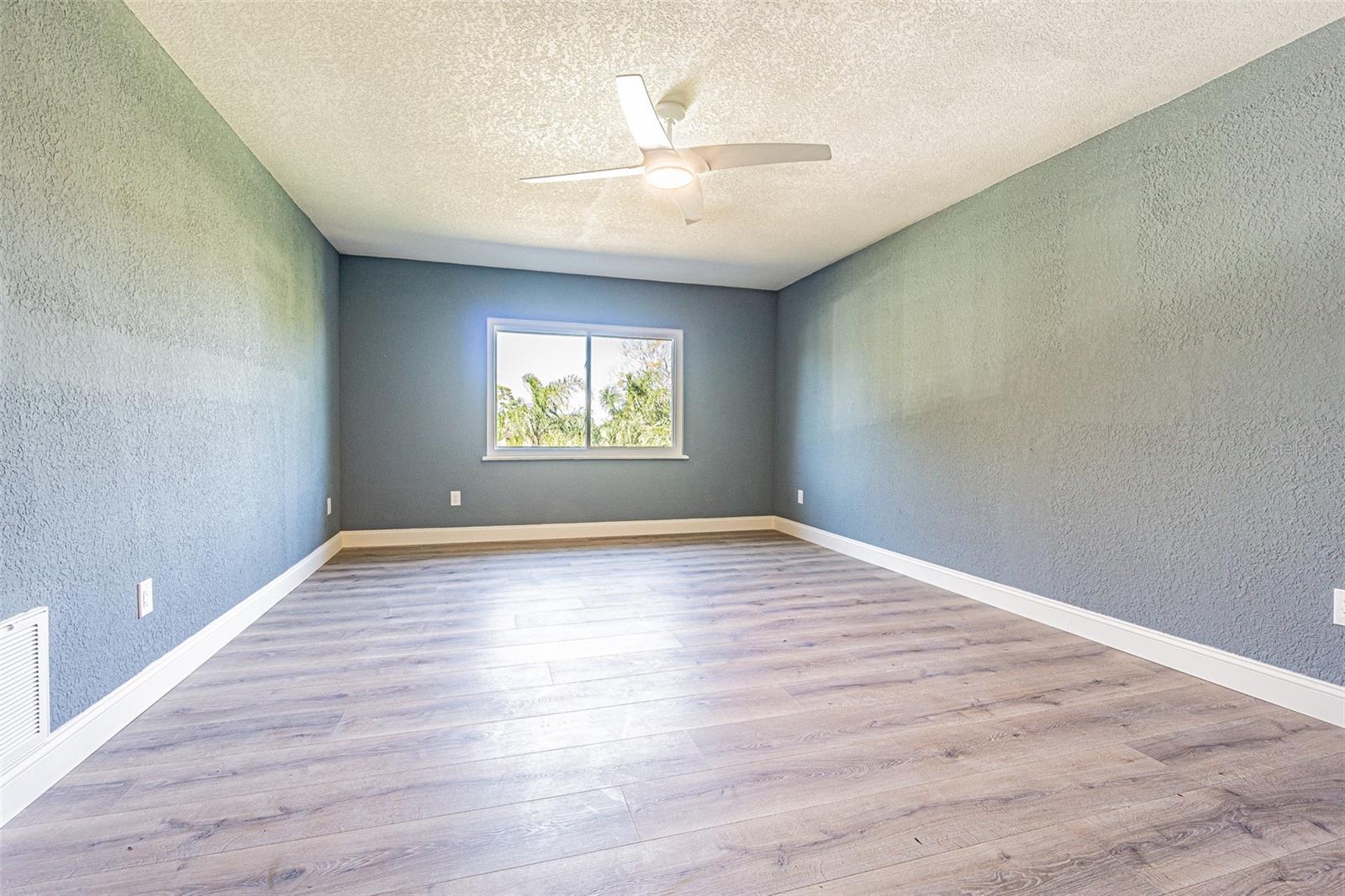 6379 CONNIEWOOD SQ — photo 15