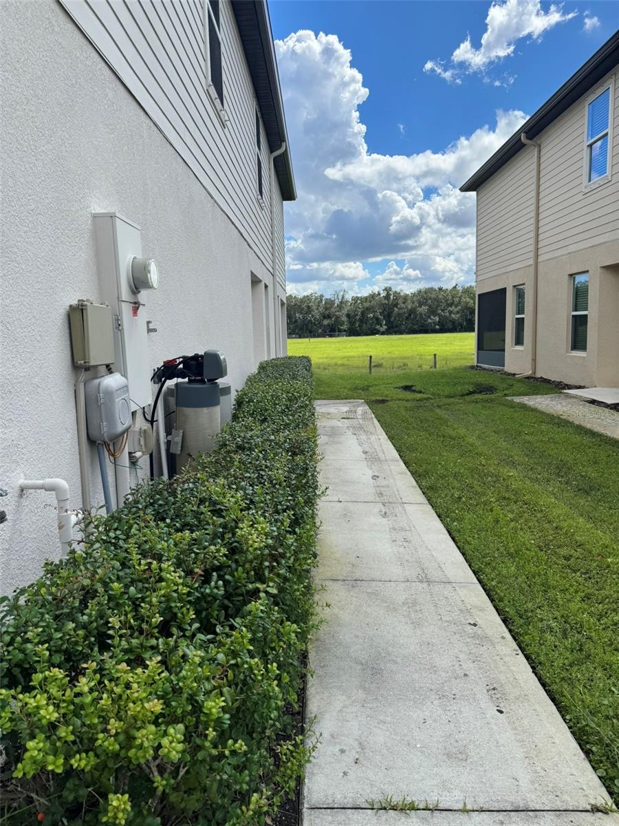 5421 COMPANION LN — photo 4