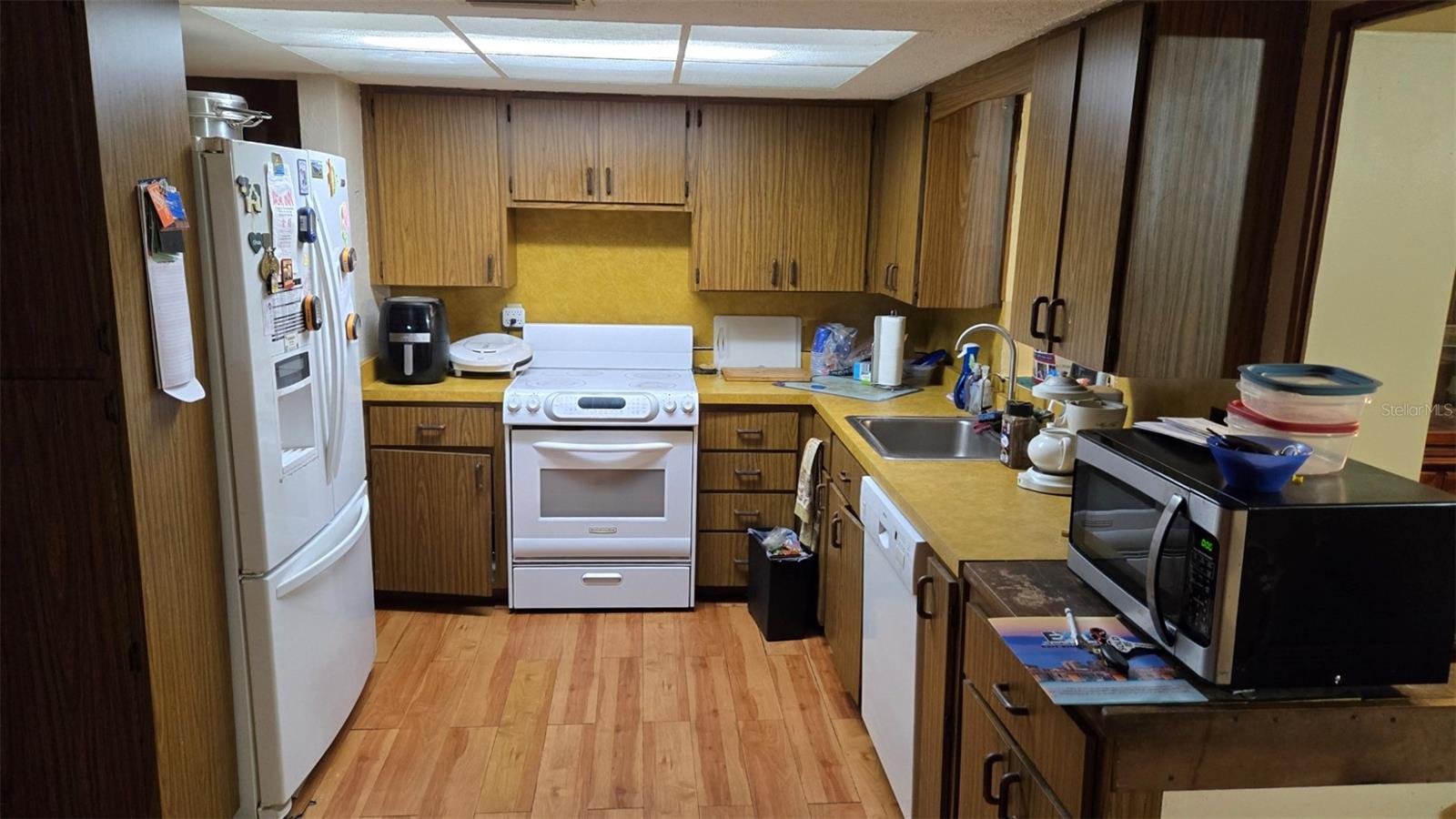 3763 KOSTEN PL — photo 6