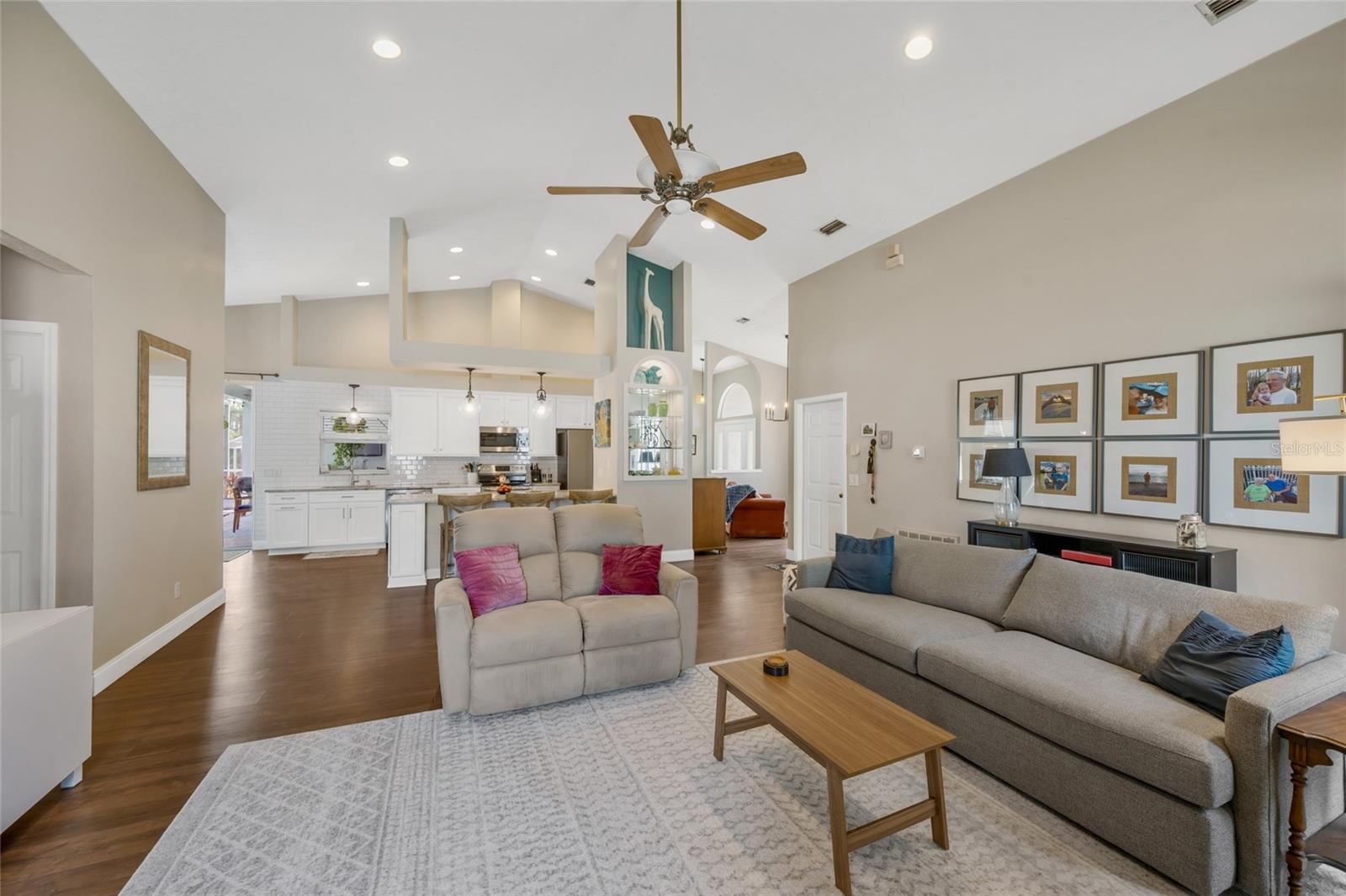 5004 CULVER PL — photo 3