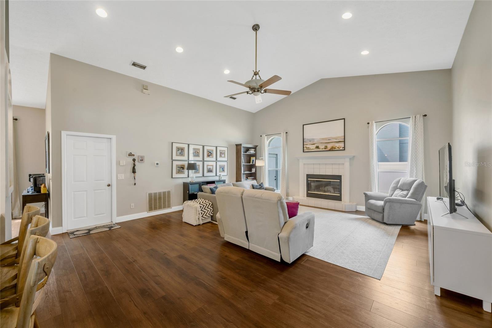 5004 CULVER PL — photo 9