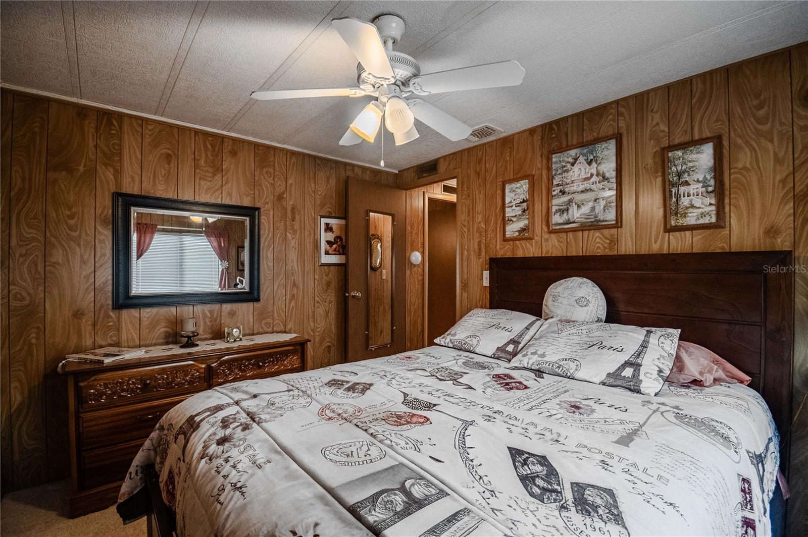 5600 ARROWHEAD DR — photo 25
