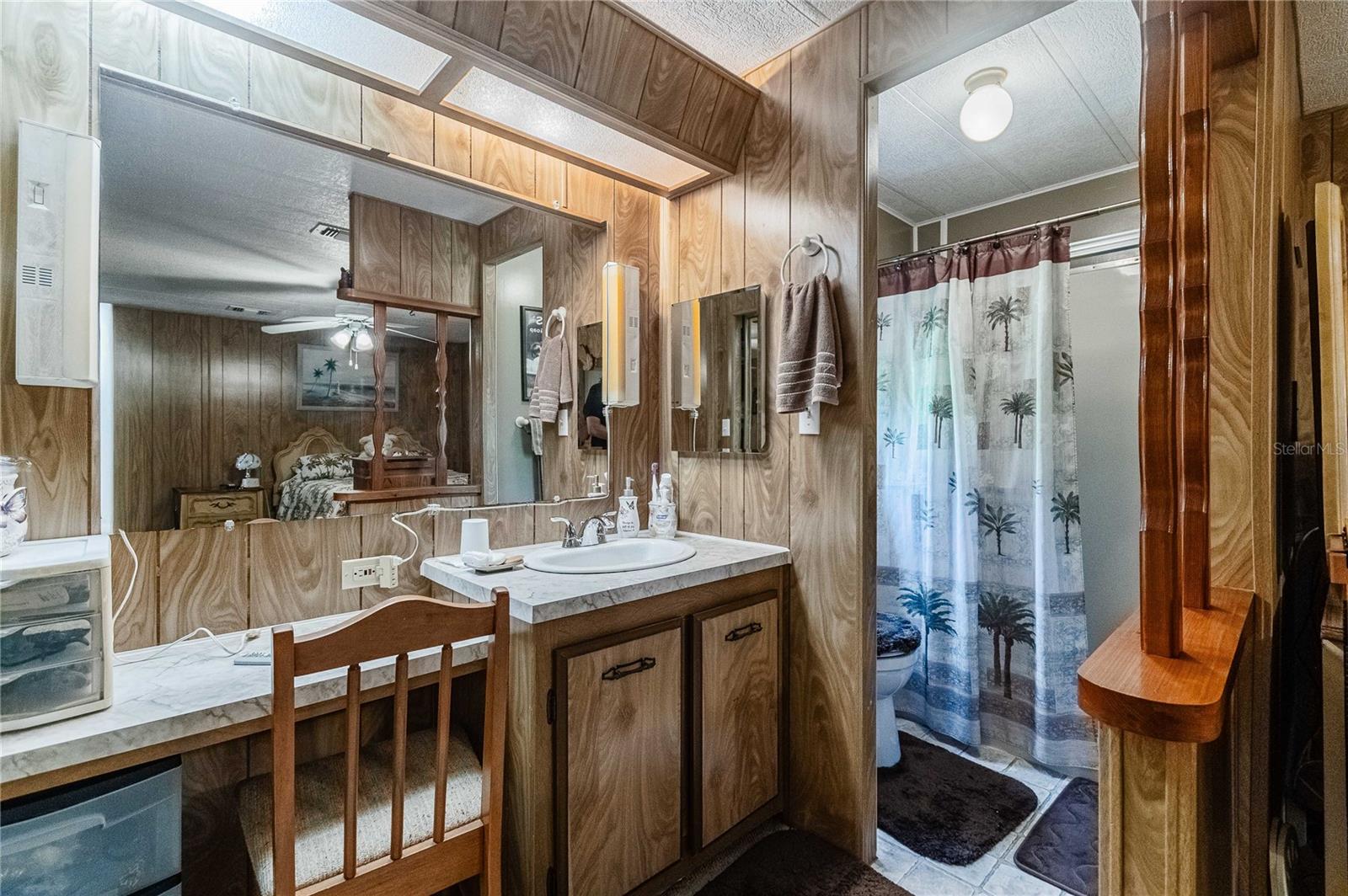 5600 ARROWHEAD DR — photo 24