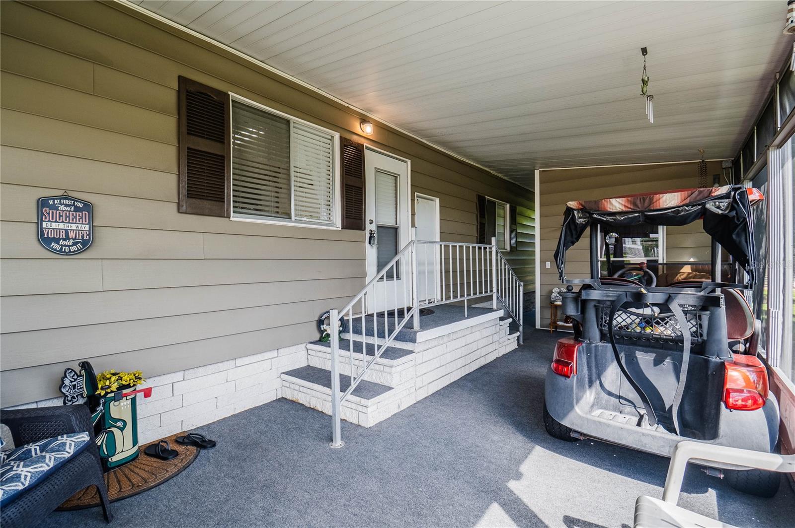 5600 ARROWHEAD DR — photo 10