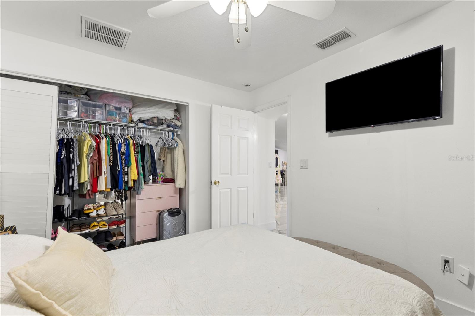 8019 N GOMEZ AVE — photo 35