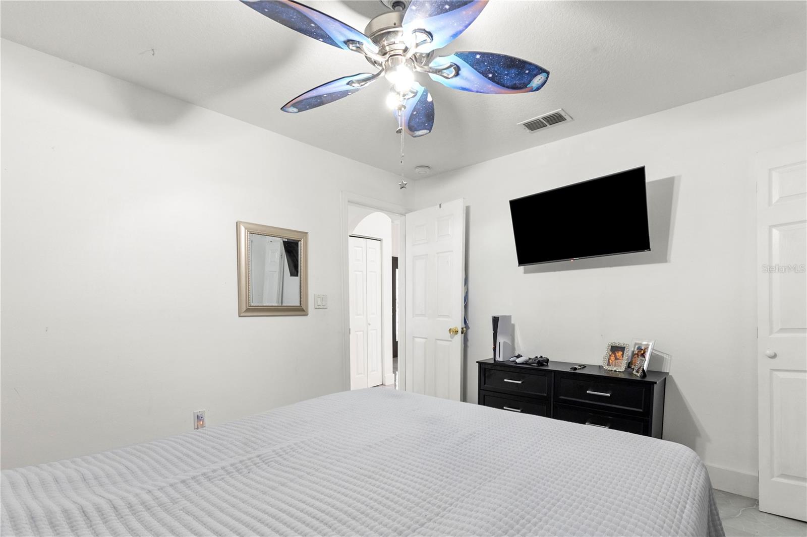 8019 N GOMEZ AVE — photo 27