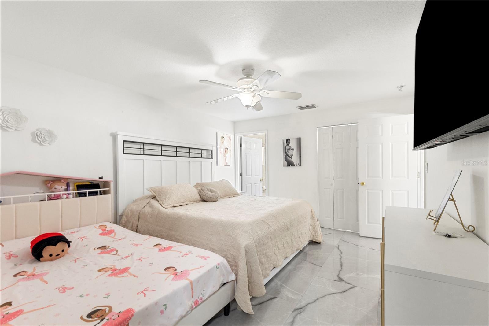 8019 N GOMEZ AVE — photo 36