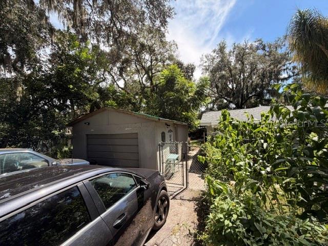 11615 GROVEWOOD AVE — photo 2