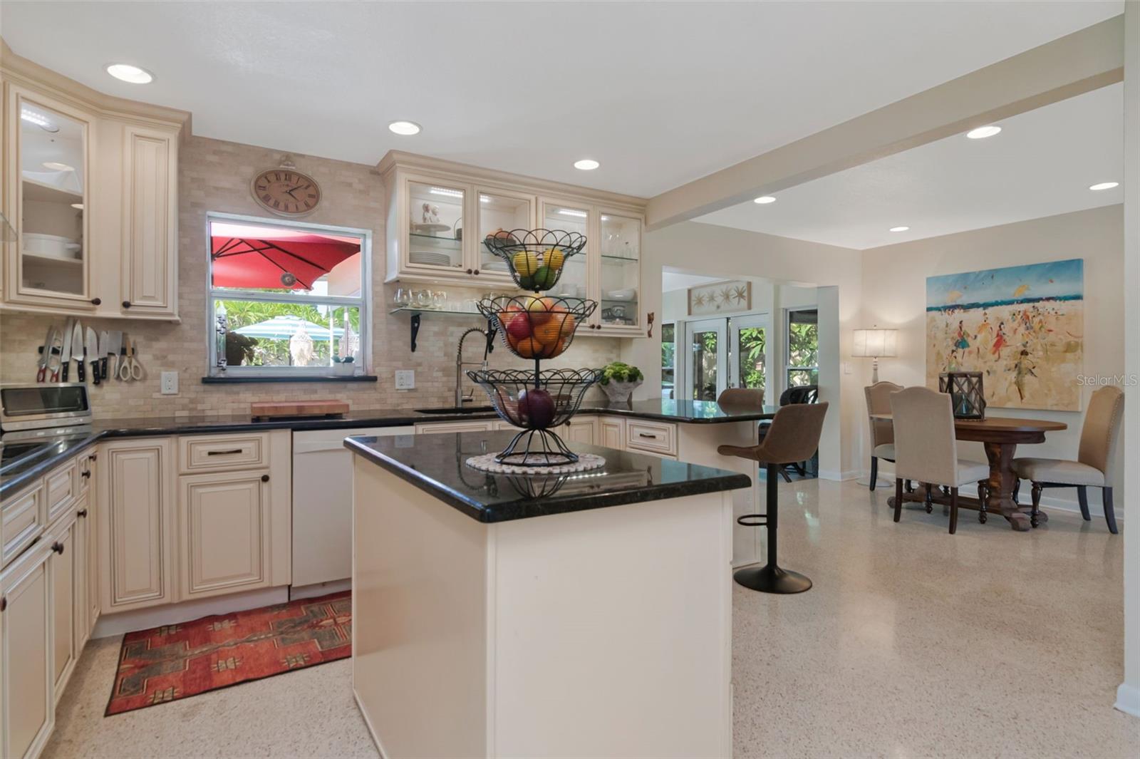 312 KEATING DR — photo 15