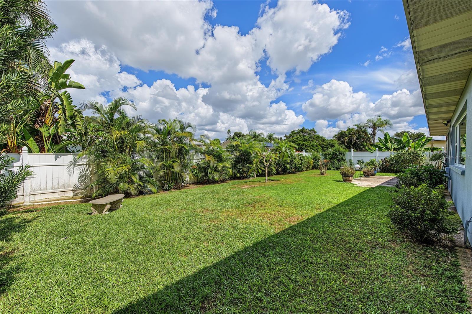 155 SEASIDE CT — photo 38