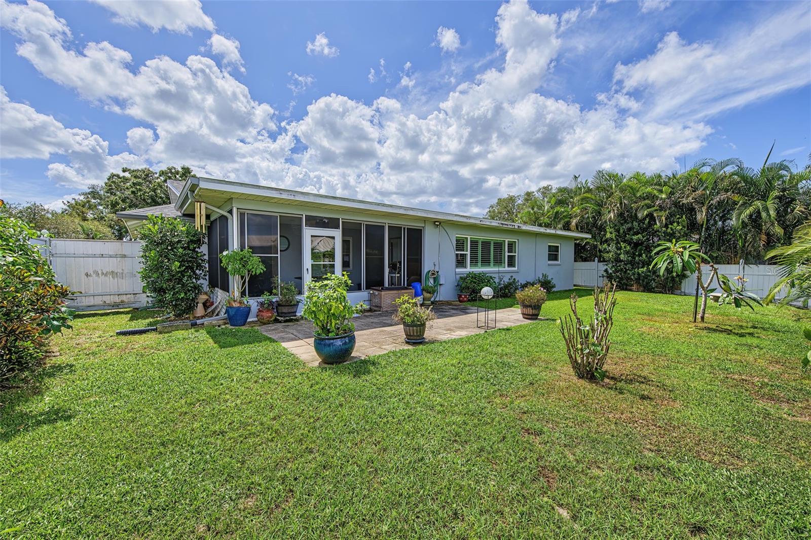155 SEASIDE CT — photo 41