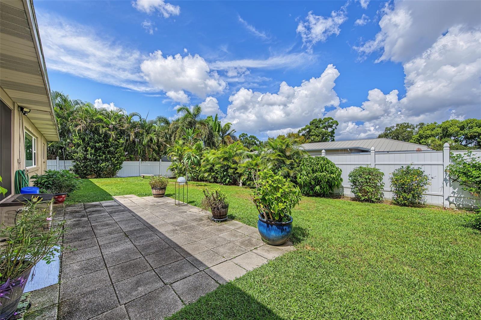 155 SEASIDE CT — photo 40