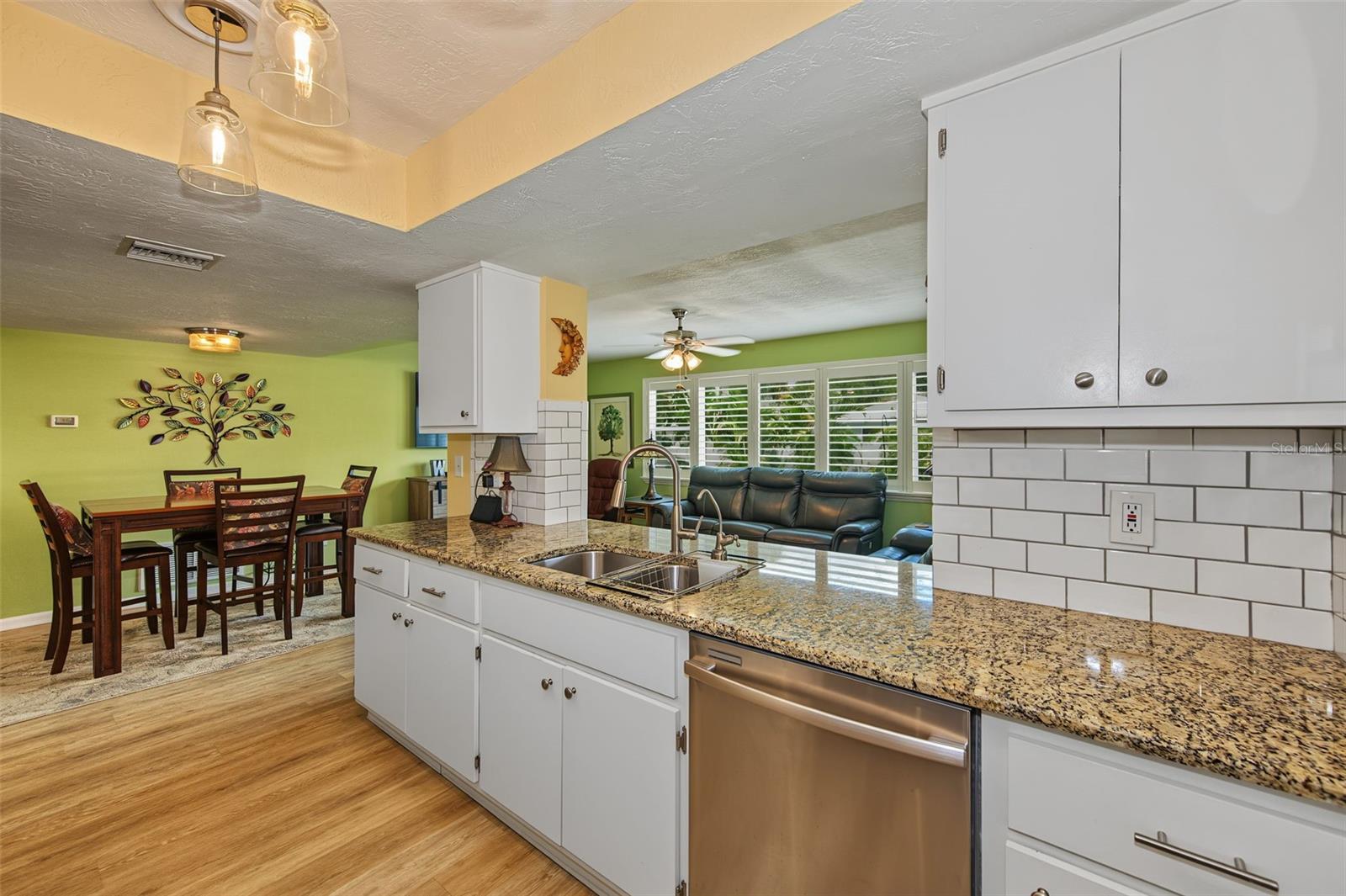 155 SEASIDE CT — photo 16