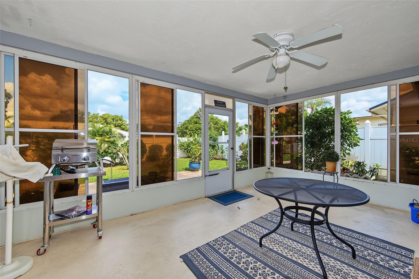 155 SEASIDE CT — photo 34