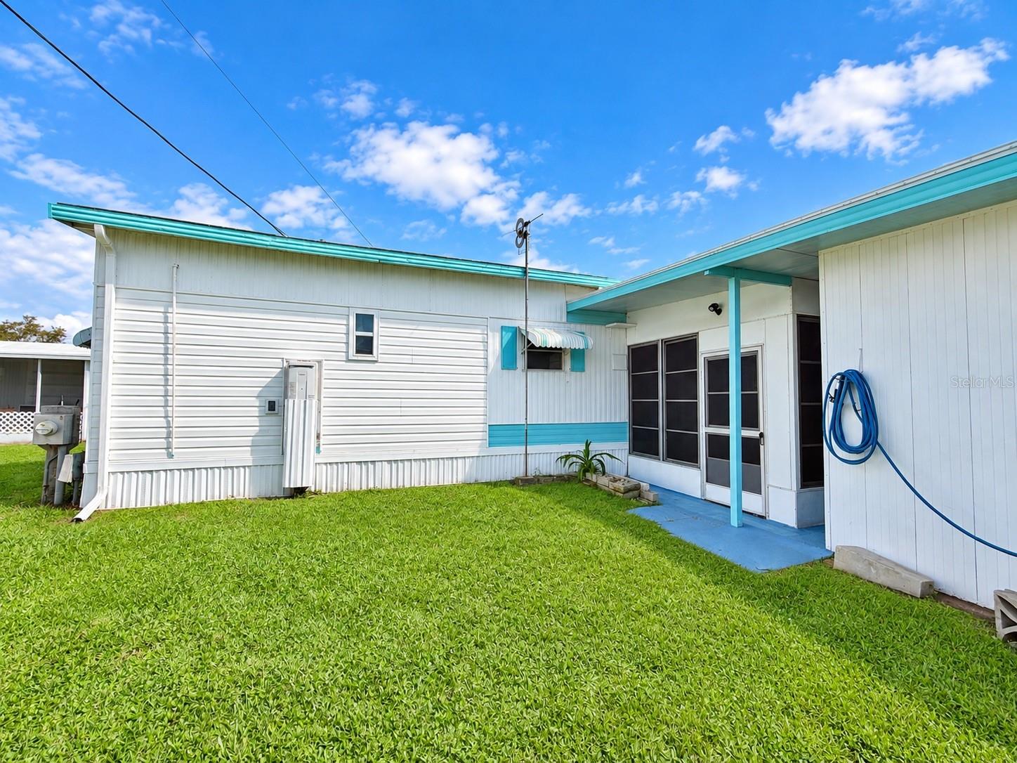 3104 DARNEA LN — photo 46