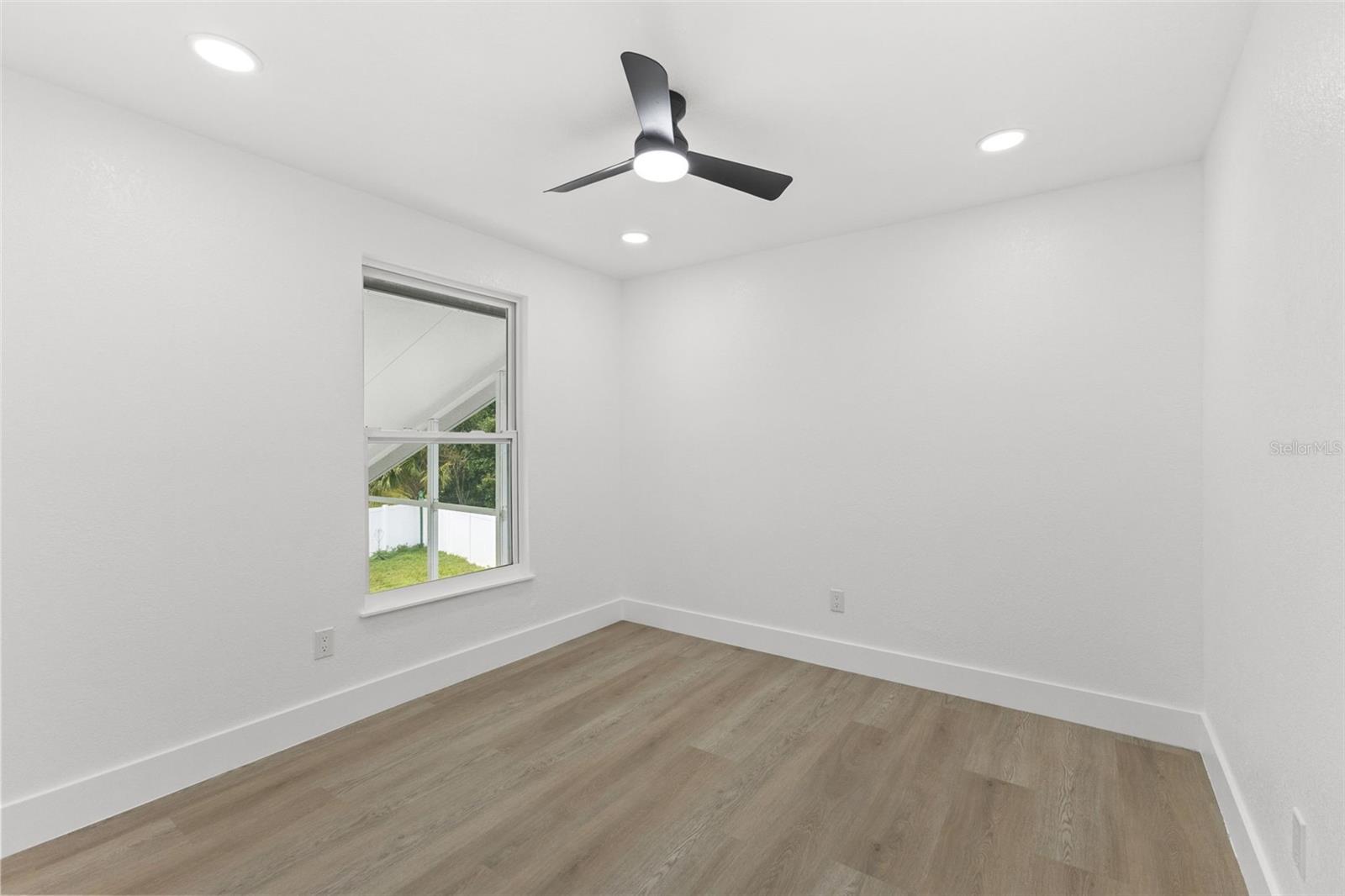 16116 SANDCREST WAY — photo 35