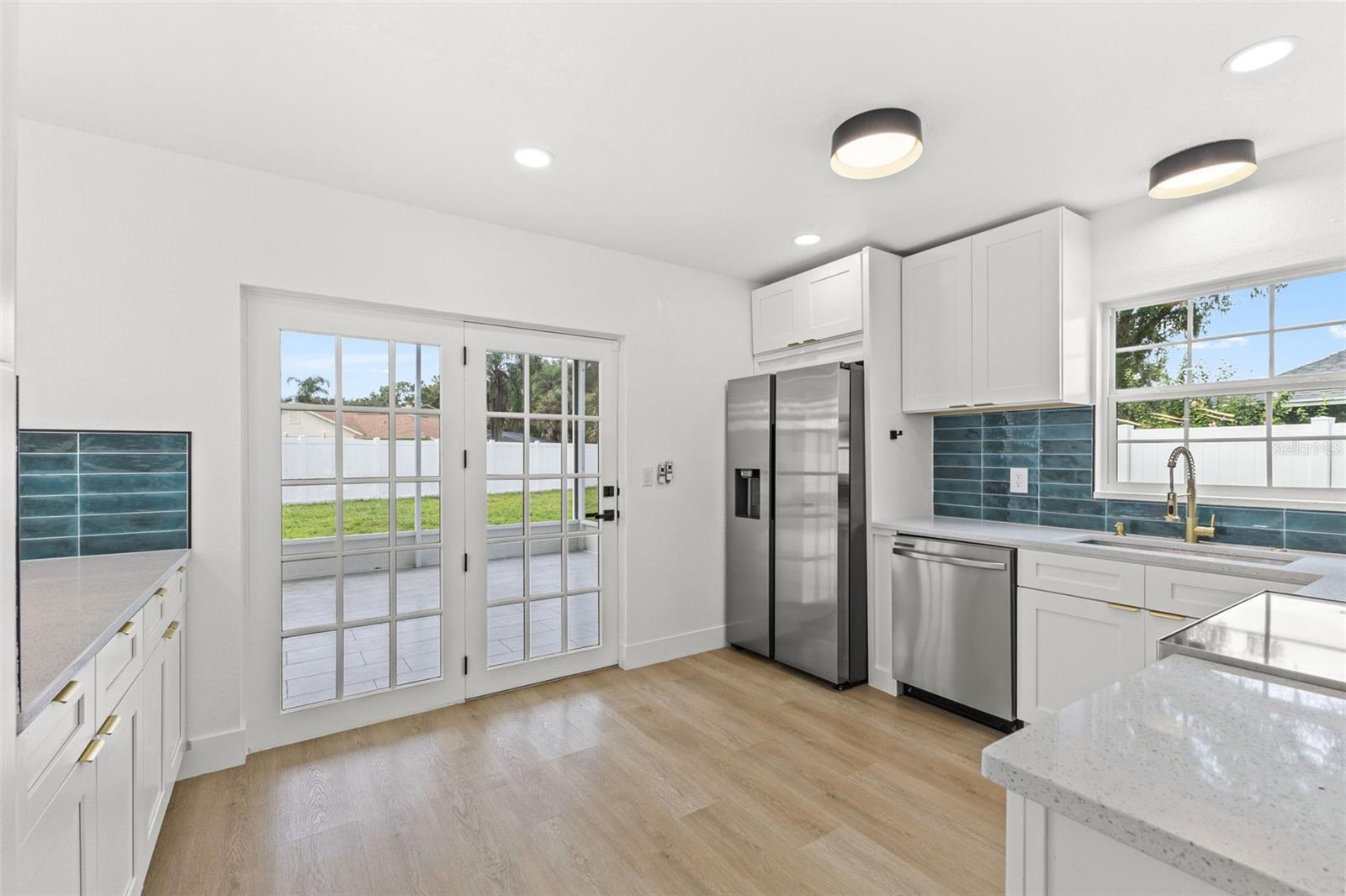 16116 SANDCREST WAY — photo 16