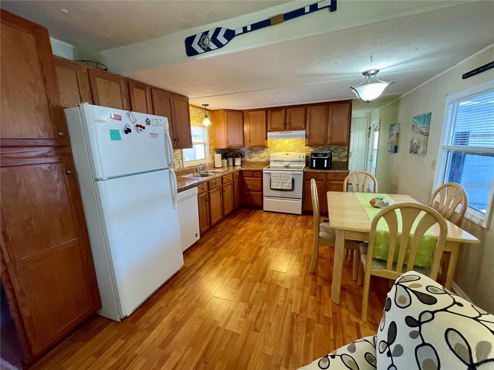 34514 ROSE DR N — photo 16