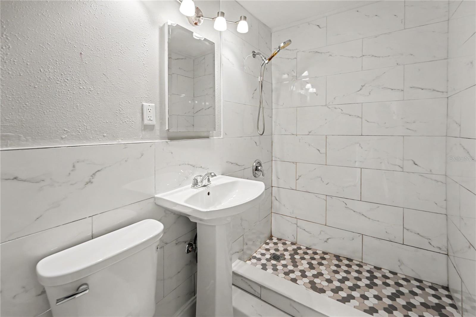 116 N DUNCAN AVE — photo 14
