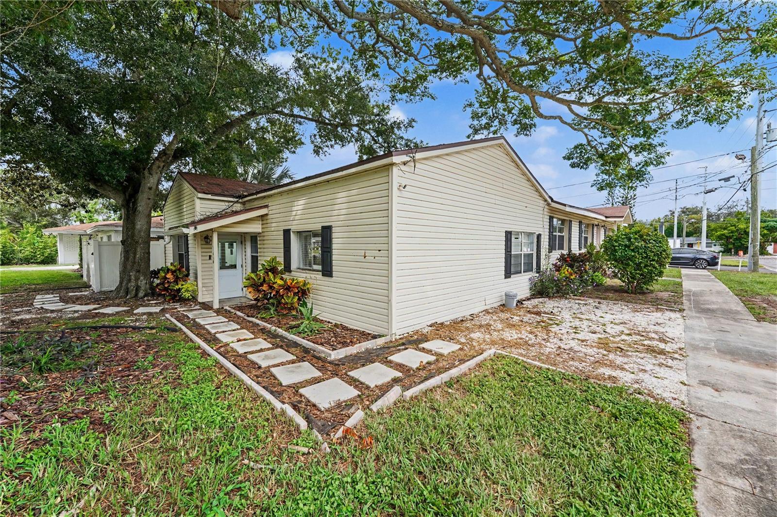 116 N DUNCAN AVE — photo 4