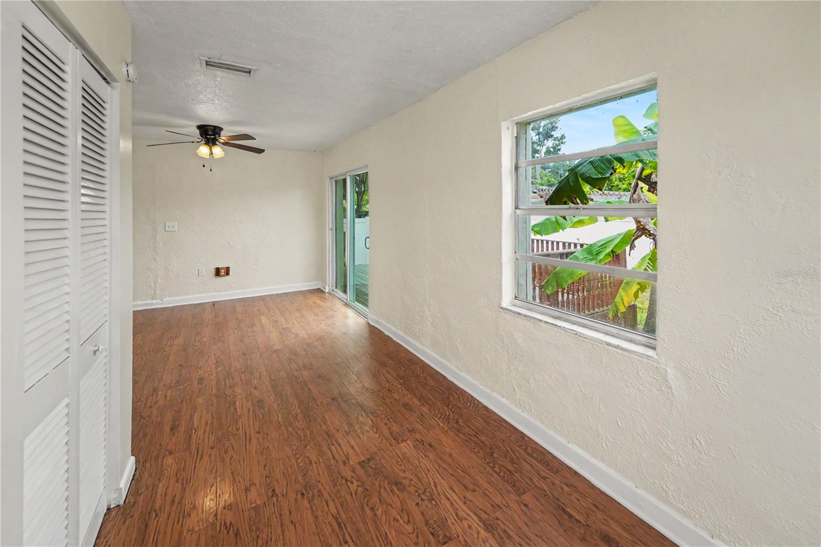116 N DUNCAN AVE — photo 10