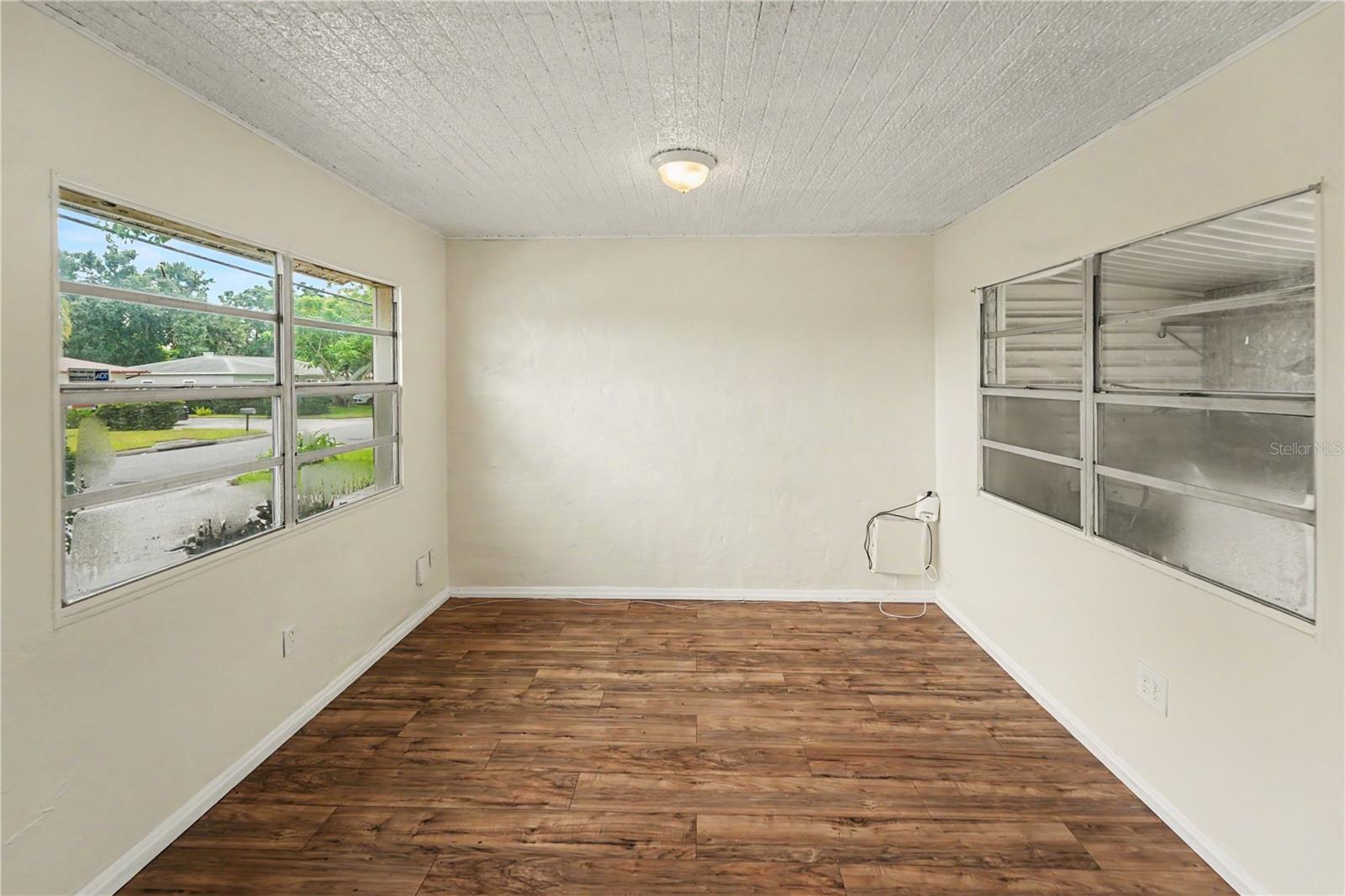 116 N DUNCAN AVE — photo 13