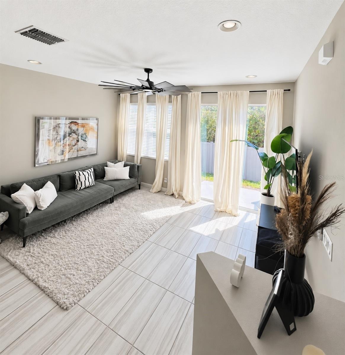 2429 FOGGY CREEK CIR — photo 2