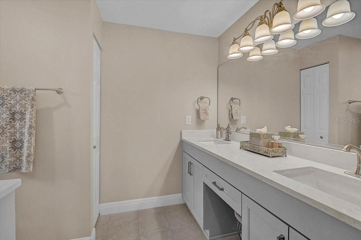 4238 CADDIE DR E — photo 20