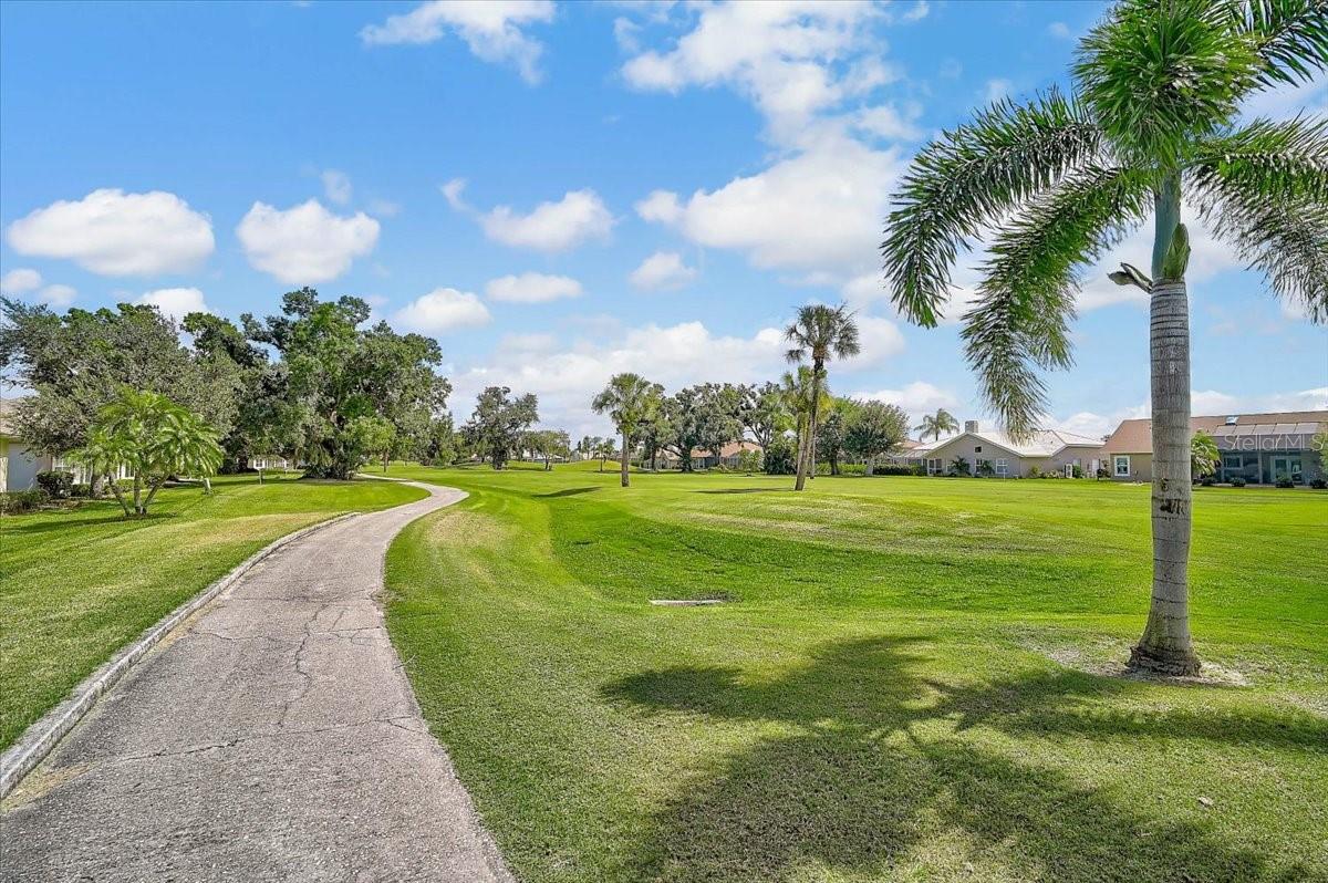 4238 CADDIE DR E — photo 33
