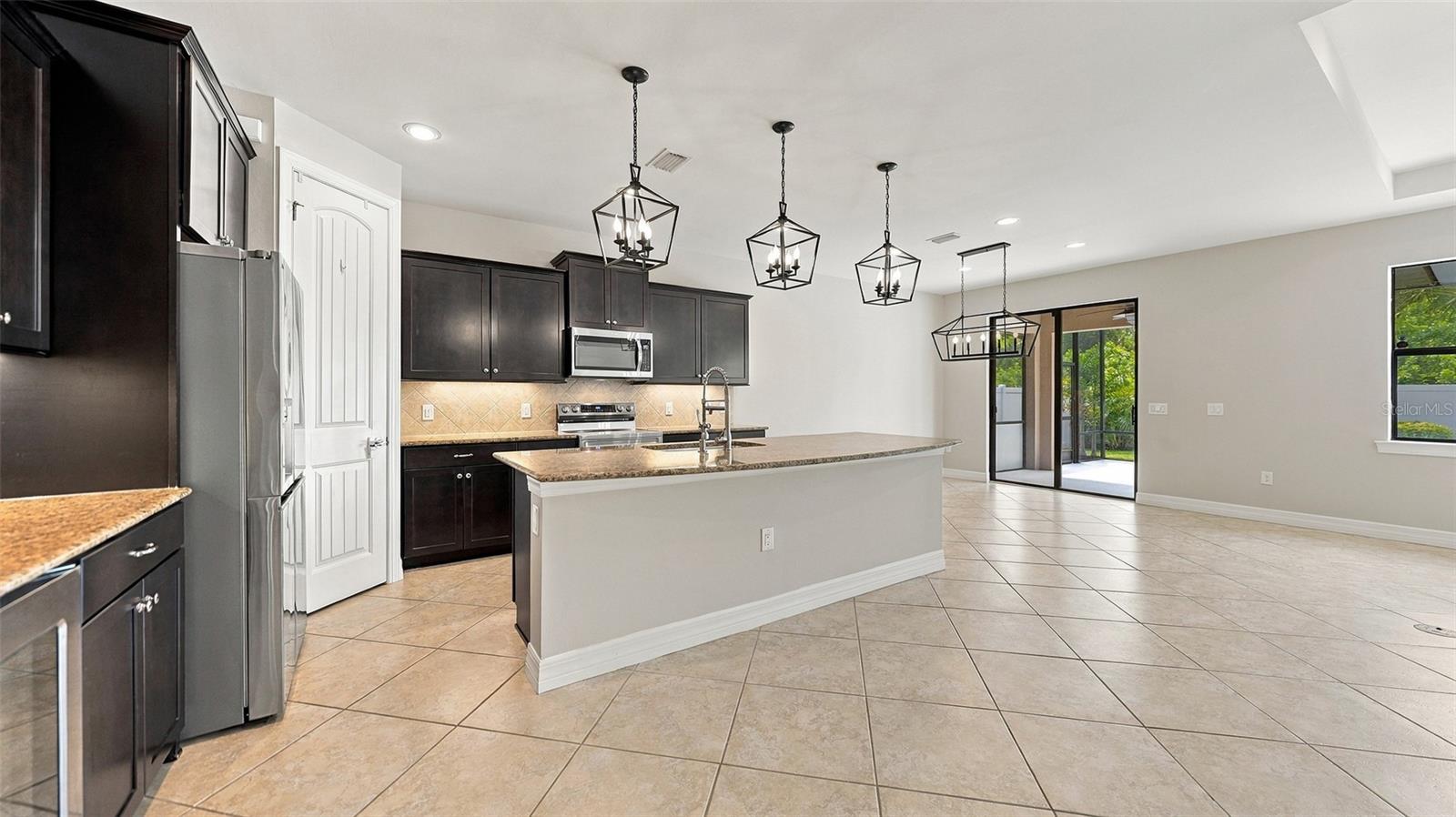 2571 SHERMAN OAK DR — photo 11