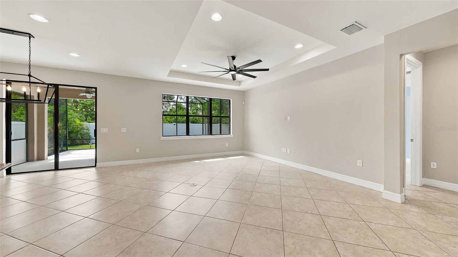 2571 SHERMAN OAK DR — photo 9