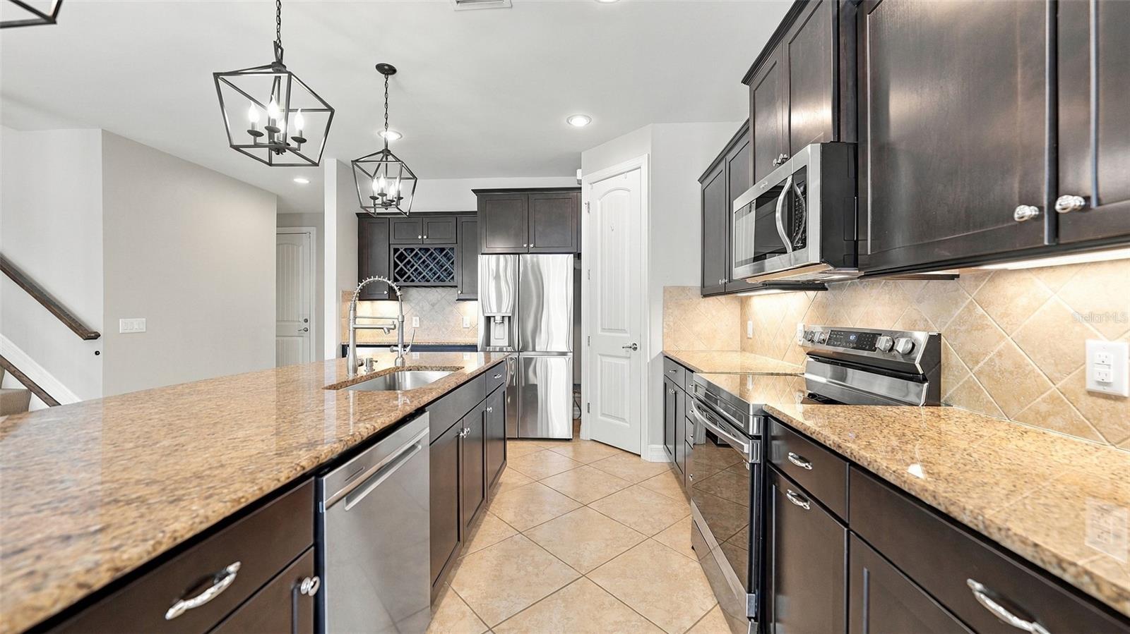 2571 SHERMAN OAK DR — photo 15