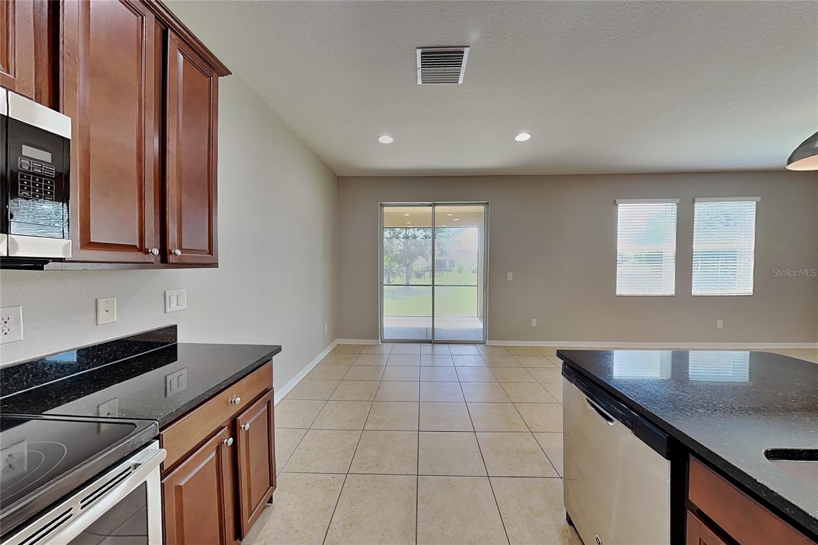 Home in PARRISH — photo 4