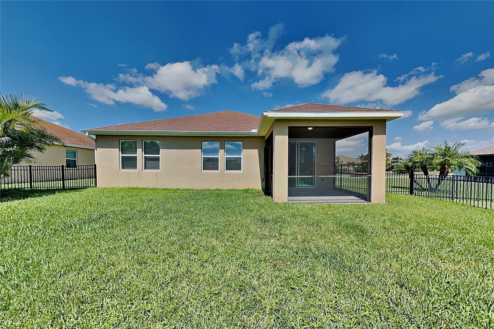 Home in PARRISH — photo 15