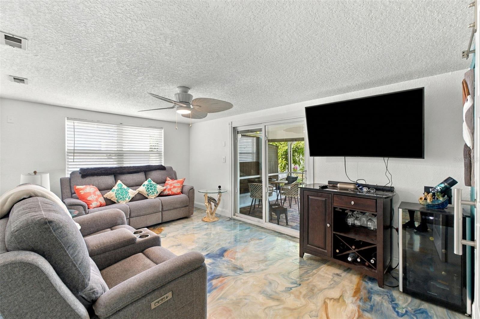 13736 JUDY AVE — photo 3